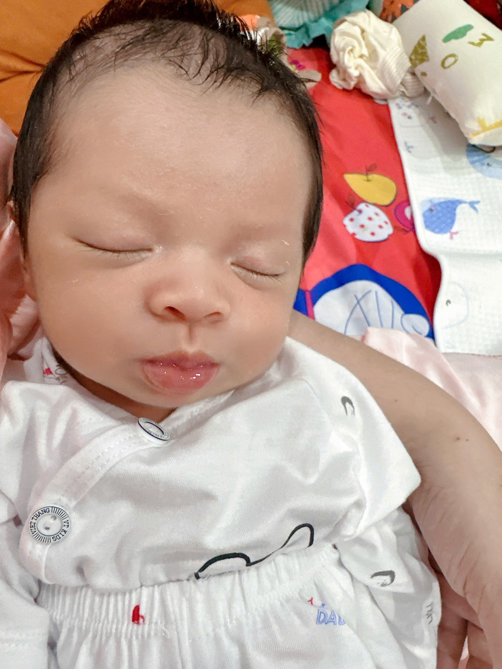 Bé Xoài 1 tháng tuổi